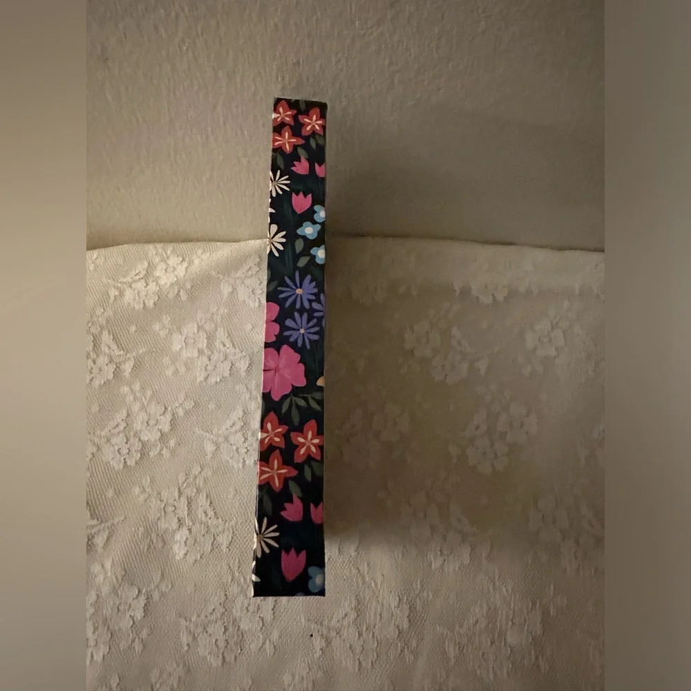 2025-2026 Two Year Planner Calendar Pocket Planner 6 x 4 Floral
